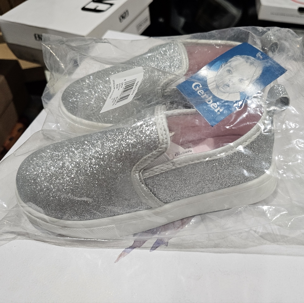 Gerber Toddler Girls Silver Glitter Slip-On Sneaker size 11 toddler
